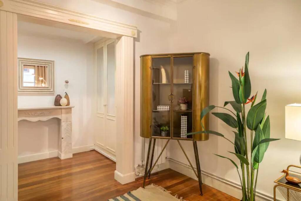 Exclusivo Apartamento En El Casco Viejo Bilbao Esterno foto