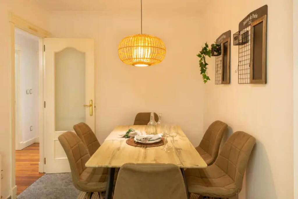 Exclusivo Apartamento En El Casco Viejo Bilbao Esterno foto