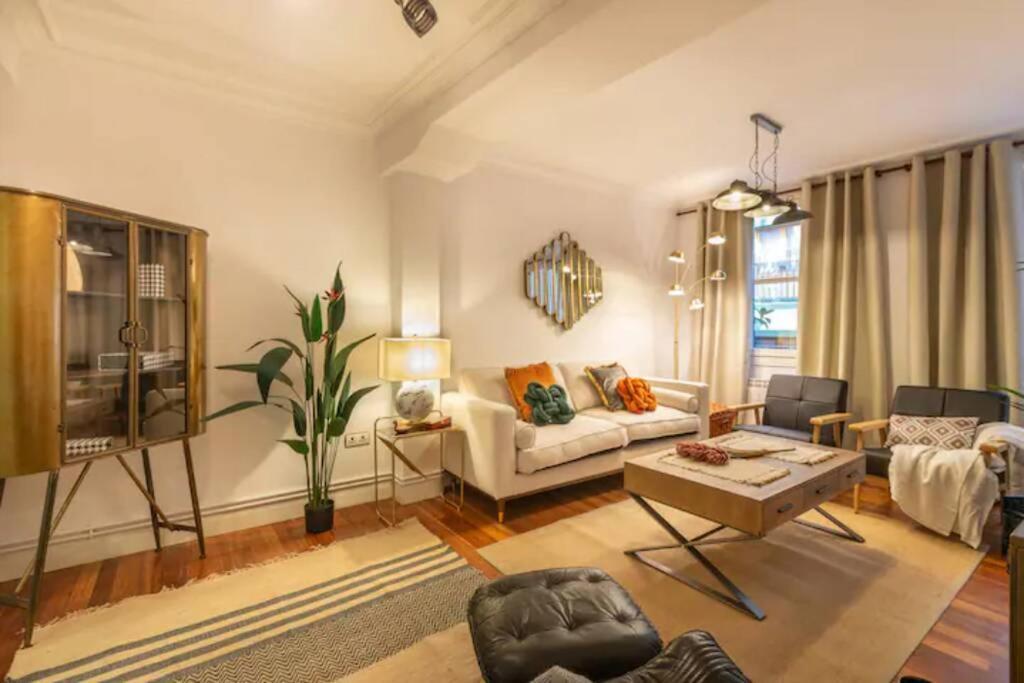 Exclusivo Apartamento En El Casco Viejo Bilbao Esterno foto